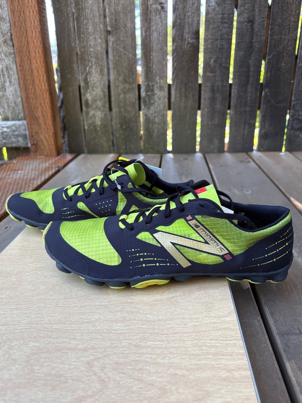 New Balance Men’s Minimus MT00BL Vibram Sole Trail Running Shoe NWT Lime Sz 12